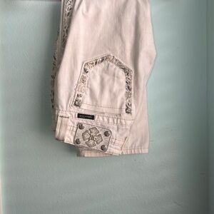 Miss Me Cuffed Capri size 26